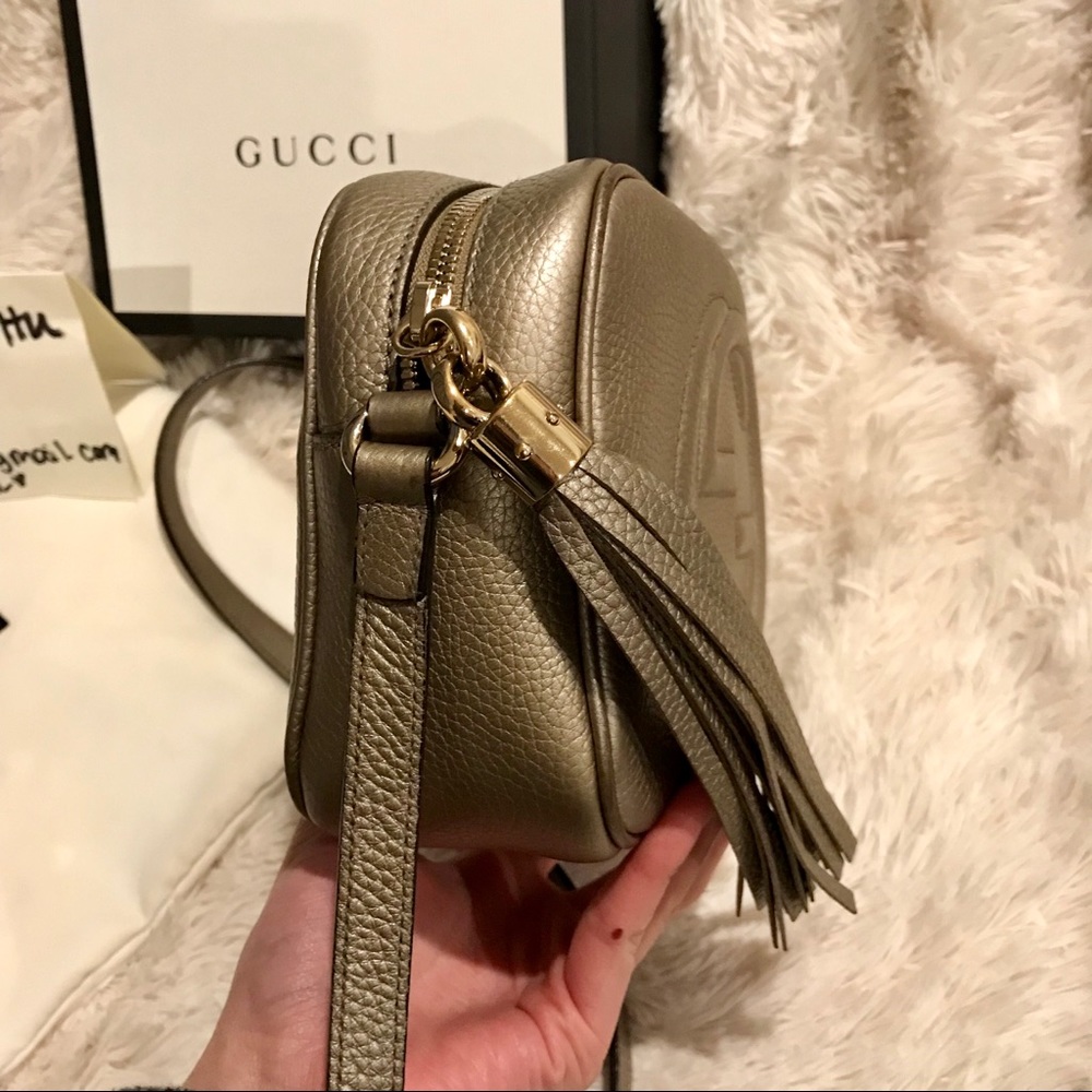 GUCCI SOHO DISCO CROSSBODY BAG GOLDEN BEIGE GOLD - Picture 3 of 8